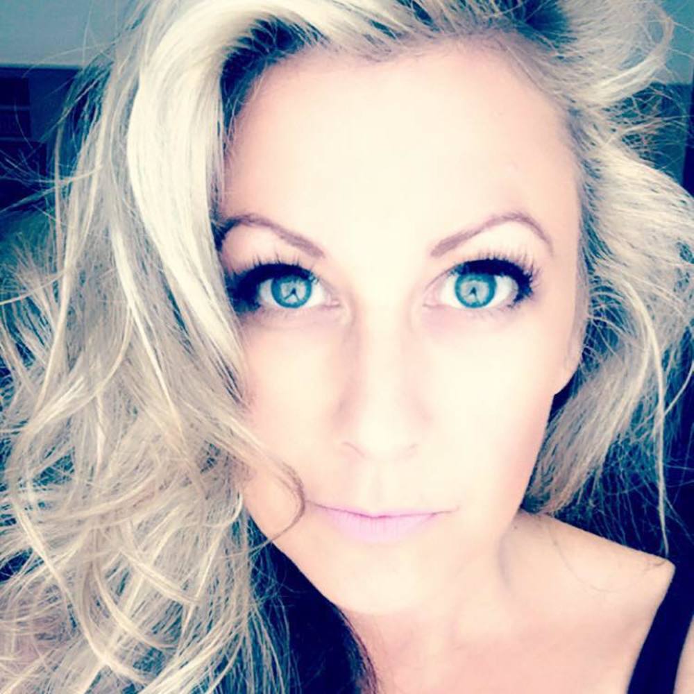 Meet your Posher, Elle